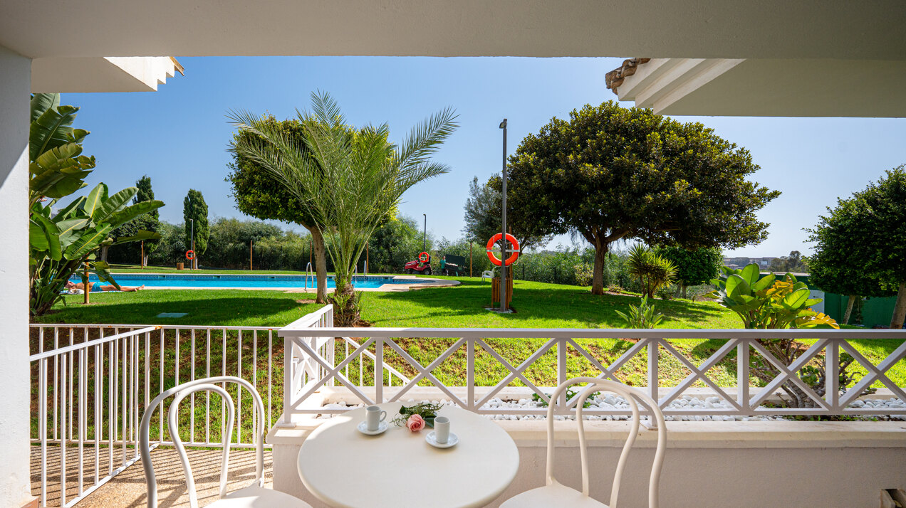 Apt Lomas del Rio - elegance surrounded by nature