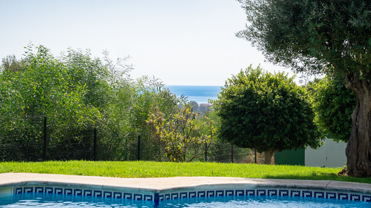 Apt Lomas del Rio - elegance surrounded by nature