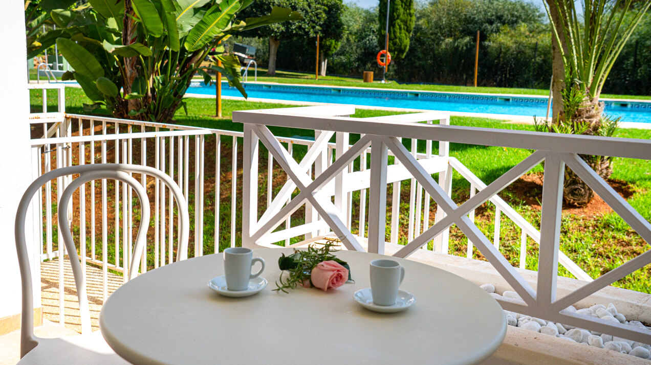 Apt Lomas del Rio - elegance surrounded by nature