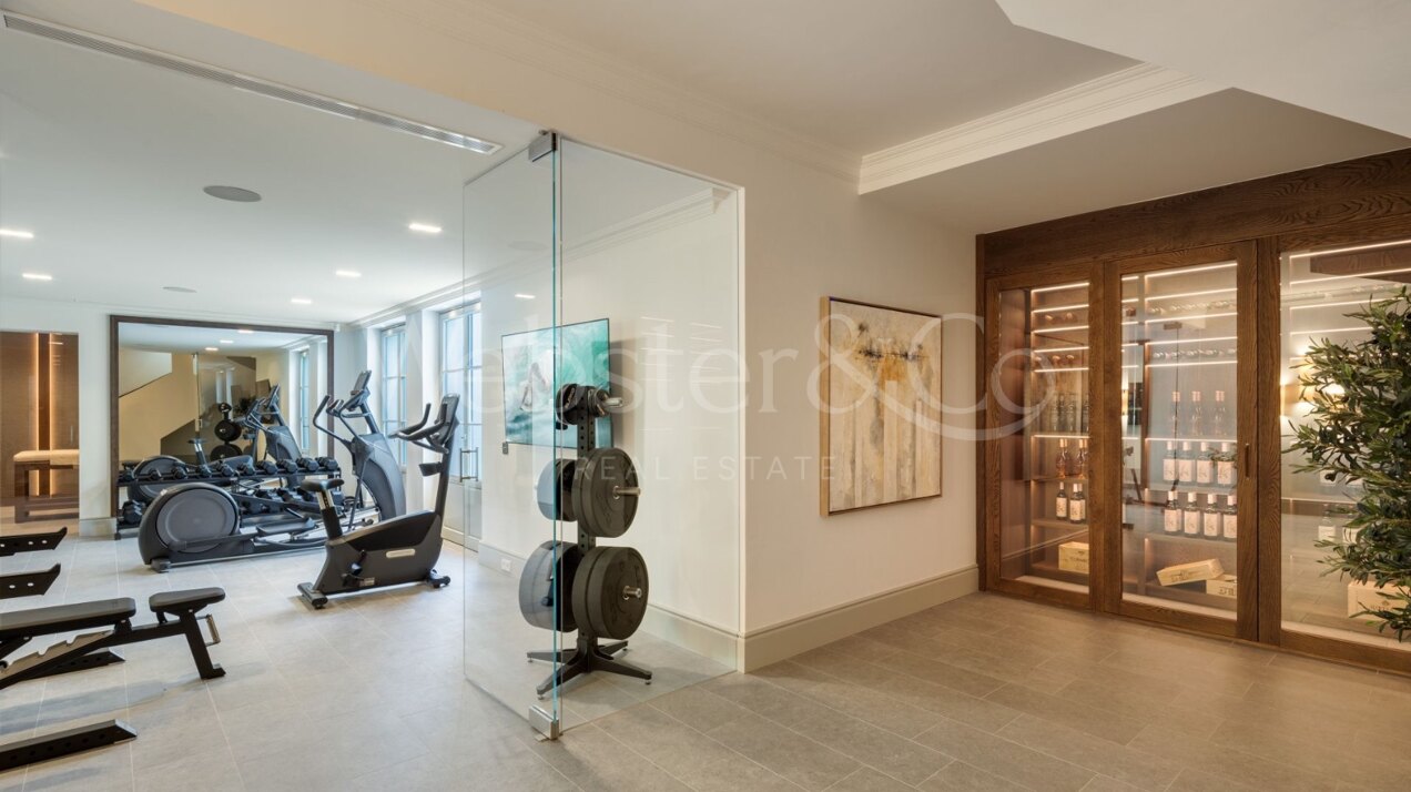 Villa Liora - Elegant Home in La Zagaleta