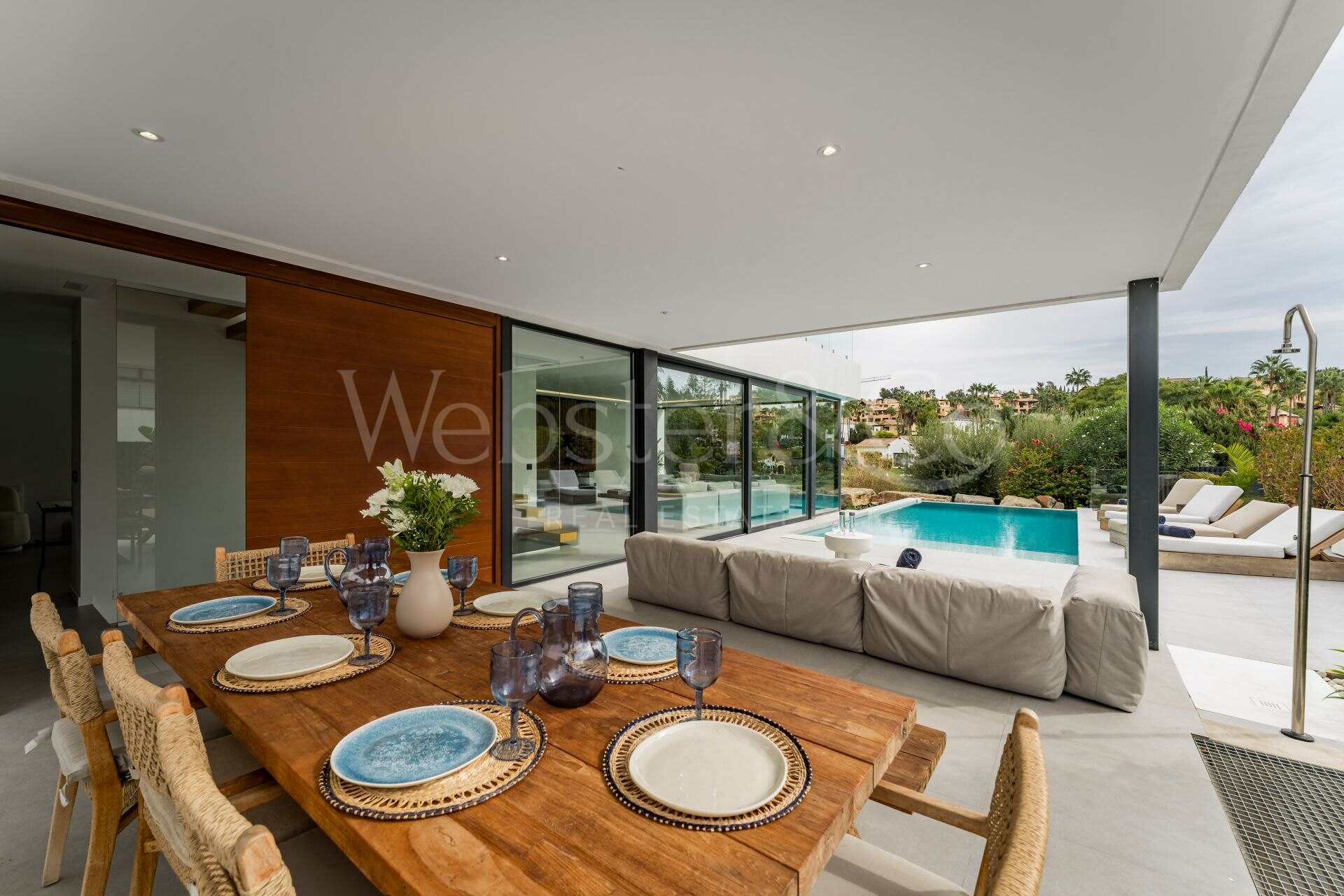 Villa Belle - Frontline Golf Home in El Paraiso