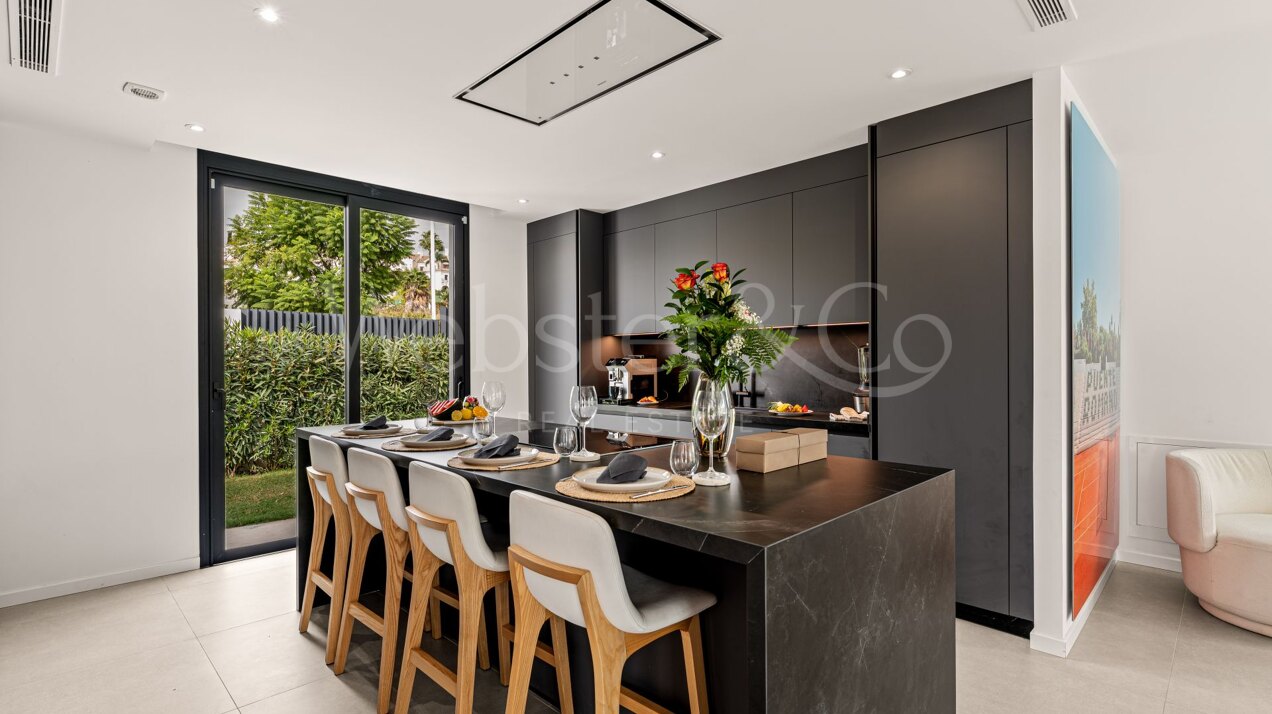 Villa Belle - Frontline Golf Home in El Paraiso