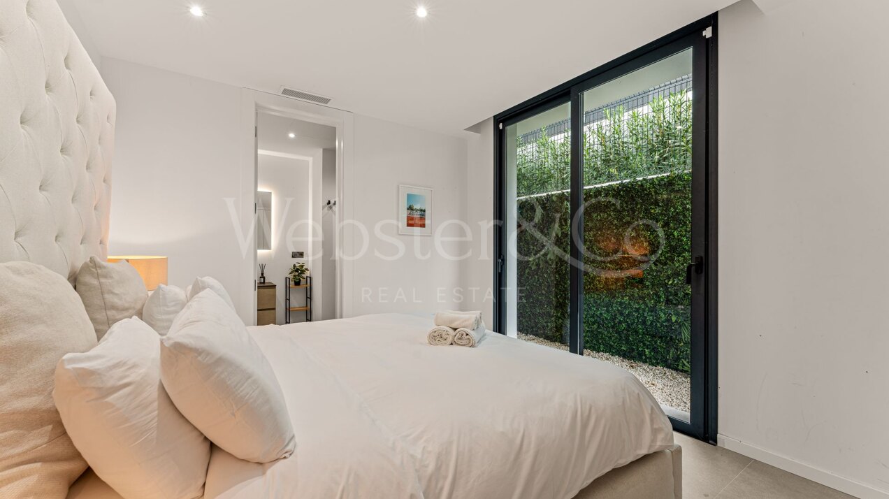 Villa Belle - Frontline Golf Home in El Paraiso