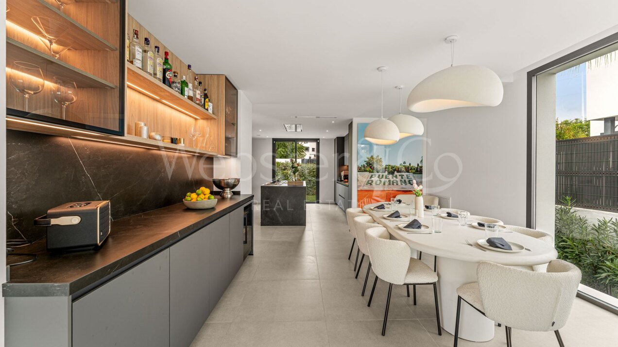 Villa Belle - Frontline Golf Home in El Paraiso