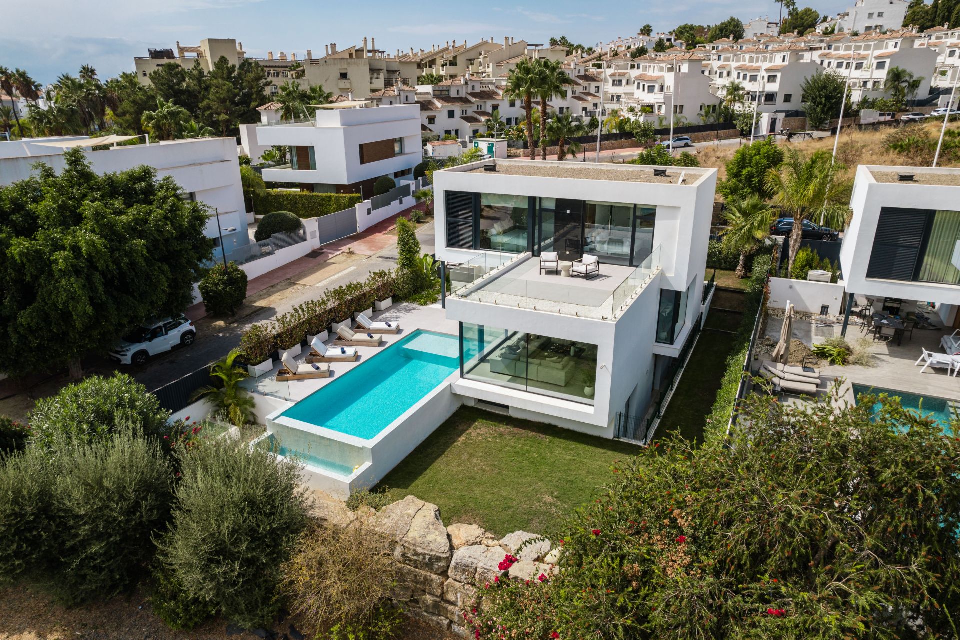 Villa Belle - Frontline Golf Home in El Paraiso