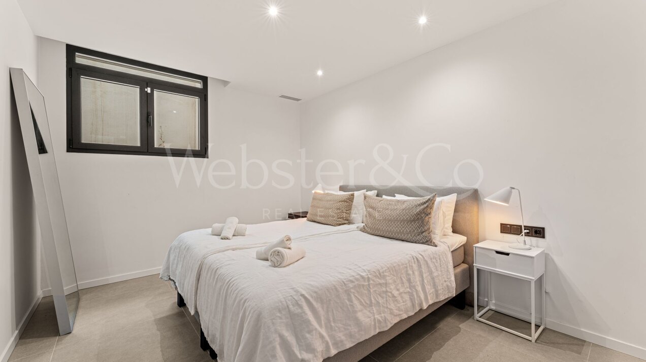 Villa Belle - Frontline Golf Home in El Paraiso