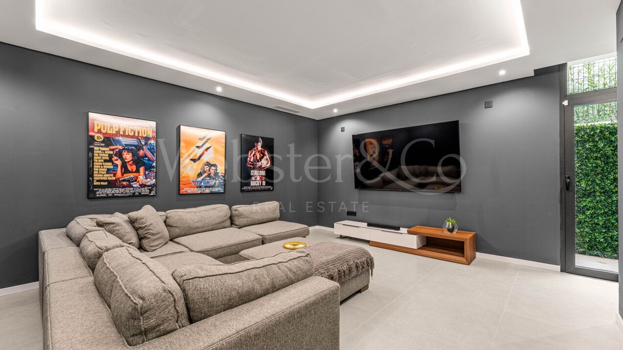 Villa Belle - Frontline Golf Home in El Paraiso