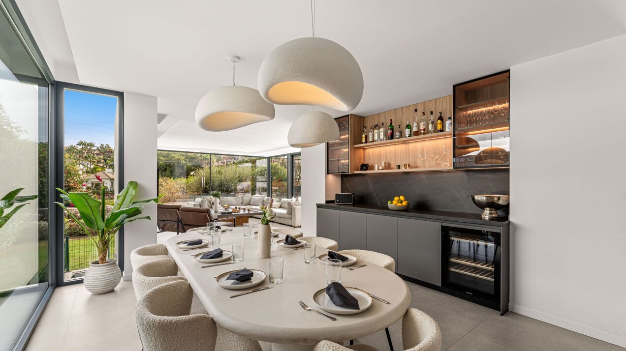 Villa Belle - Frontline Golf Home in El Paraiso