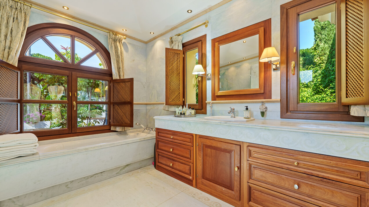 El Bosque - Private Oasis on Marbella's Golden Mile