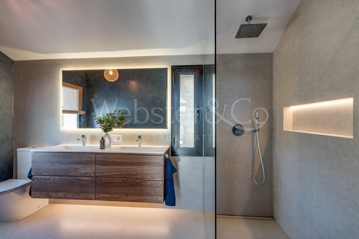 Villa Valley - Renovated Home in Golf Valley