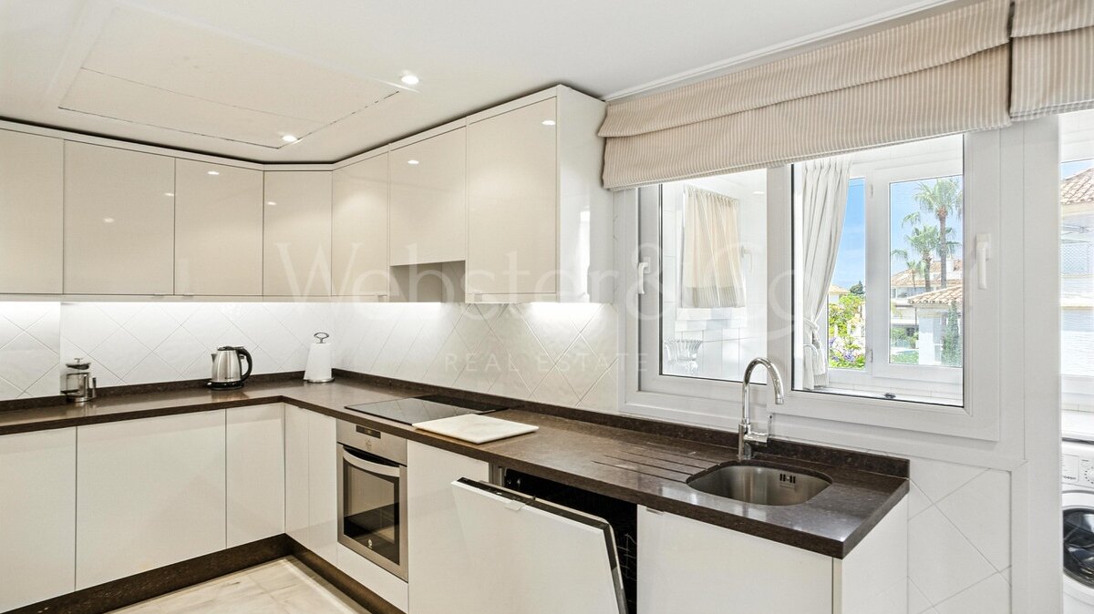 Penthouse Monte - Andalucian Luxury in Marbella