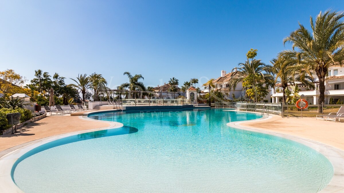 Penthouse Monte - Andalucian Luxury in Marbella