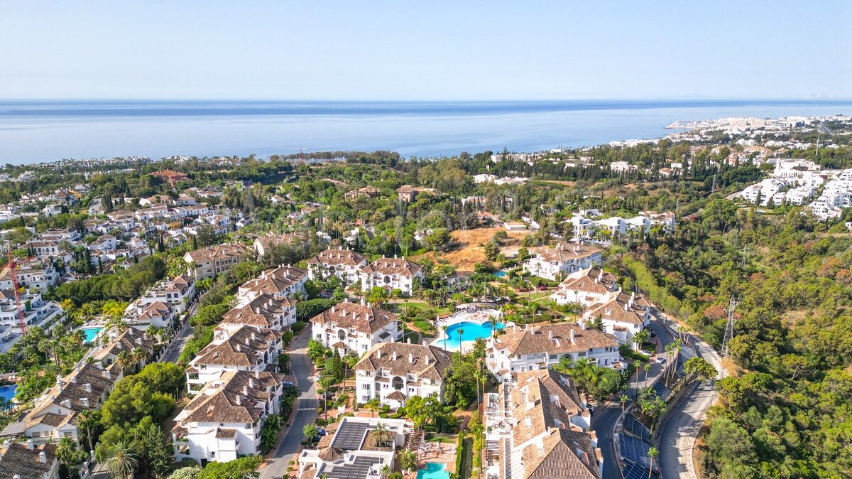 Penthouse Monte - Andalucian Luxury in Marbella