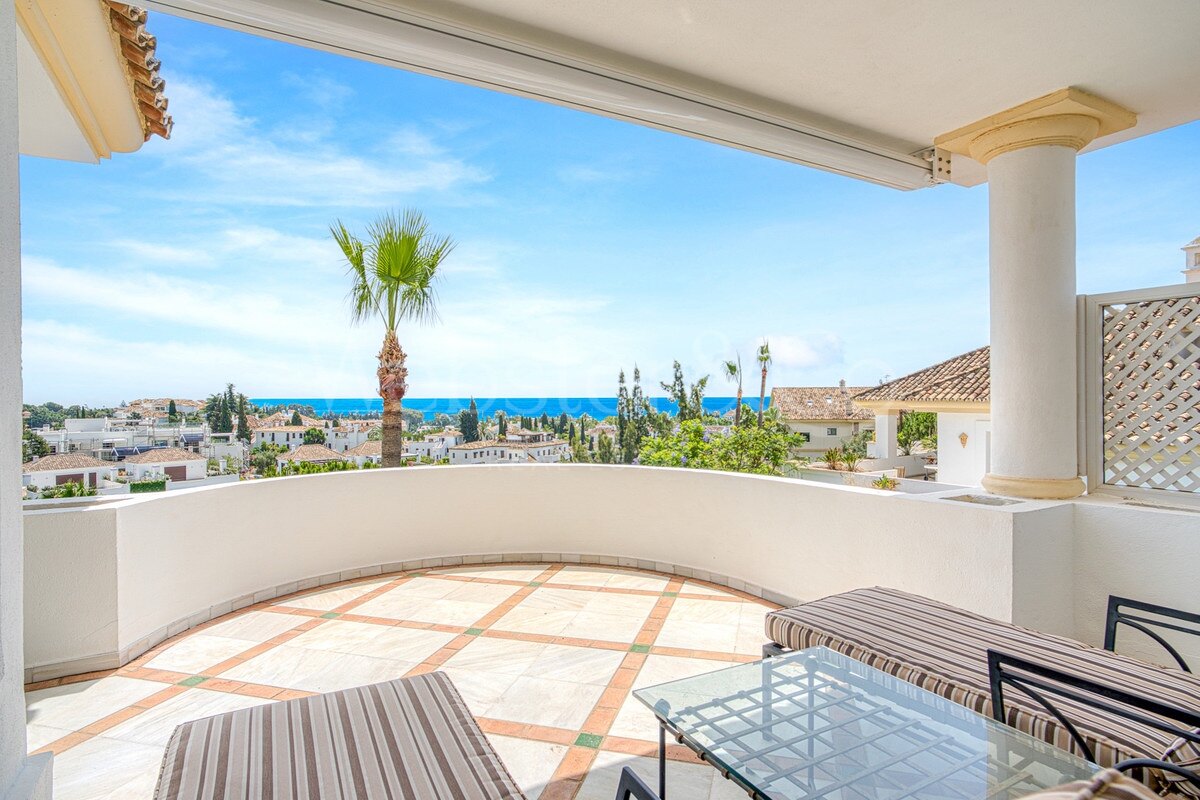 Penthouse Monte - Andalucian Luxury in Marbella