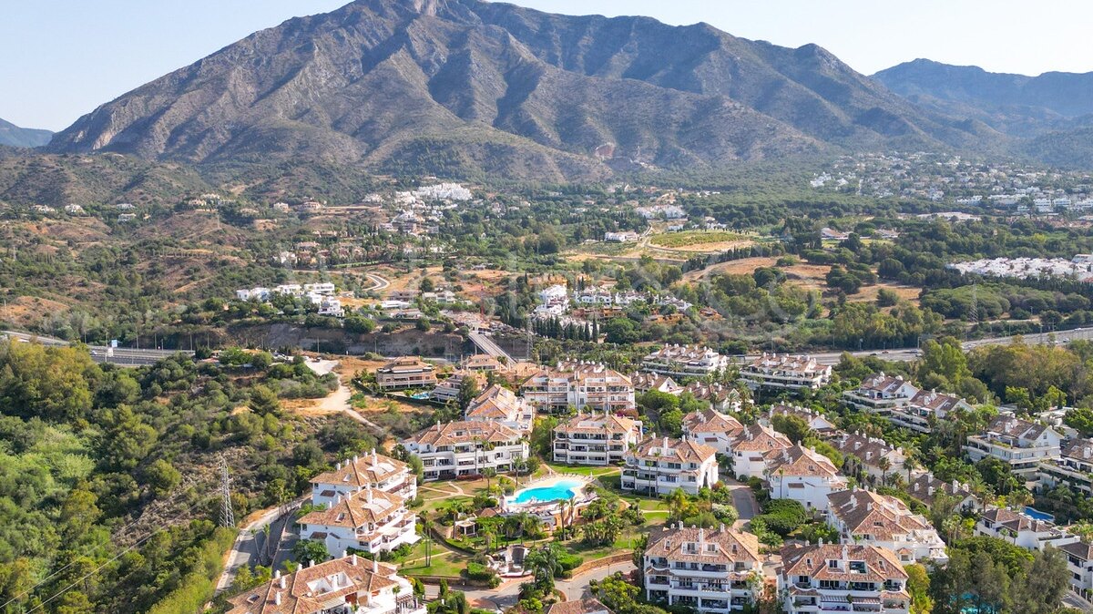 Penthouse Monte - Andalucian Luxury in Marbella