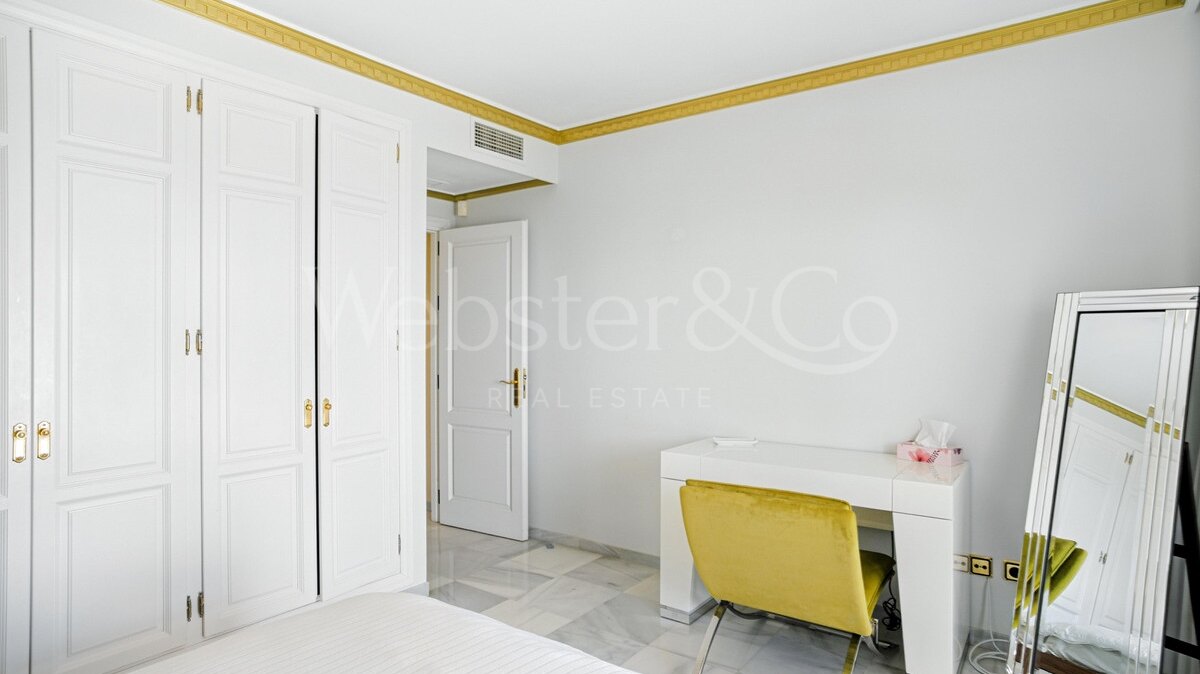 Penthouse Monte - Andalucian Luxury in Marbella