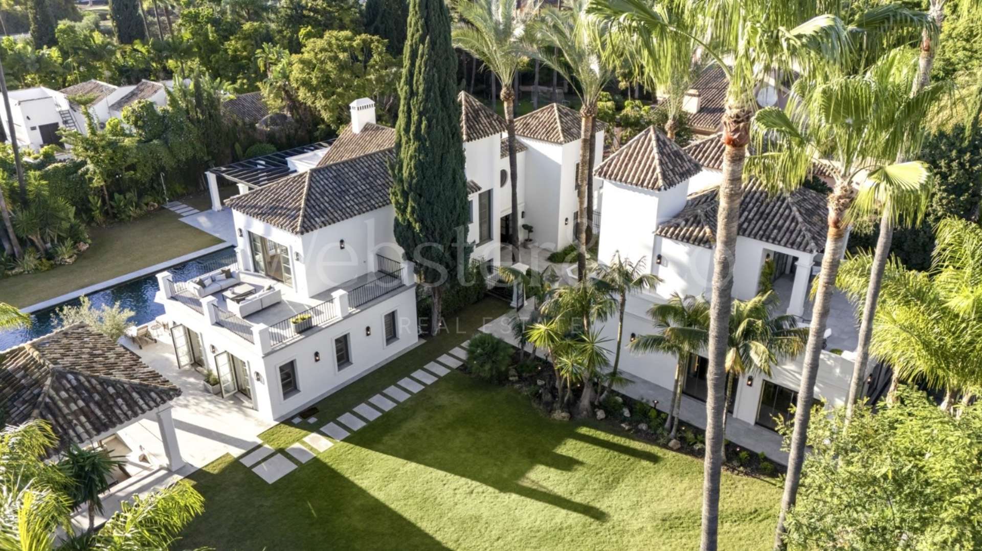 Villa Oasis - French Architecture in Golf Valley