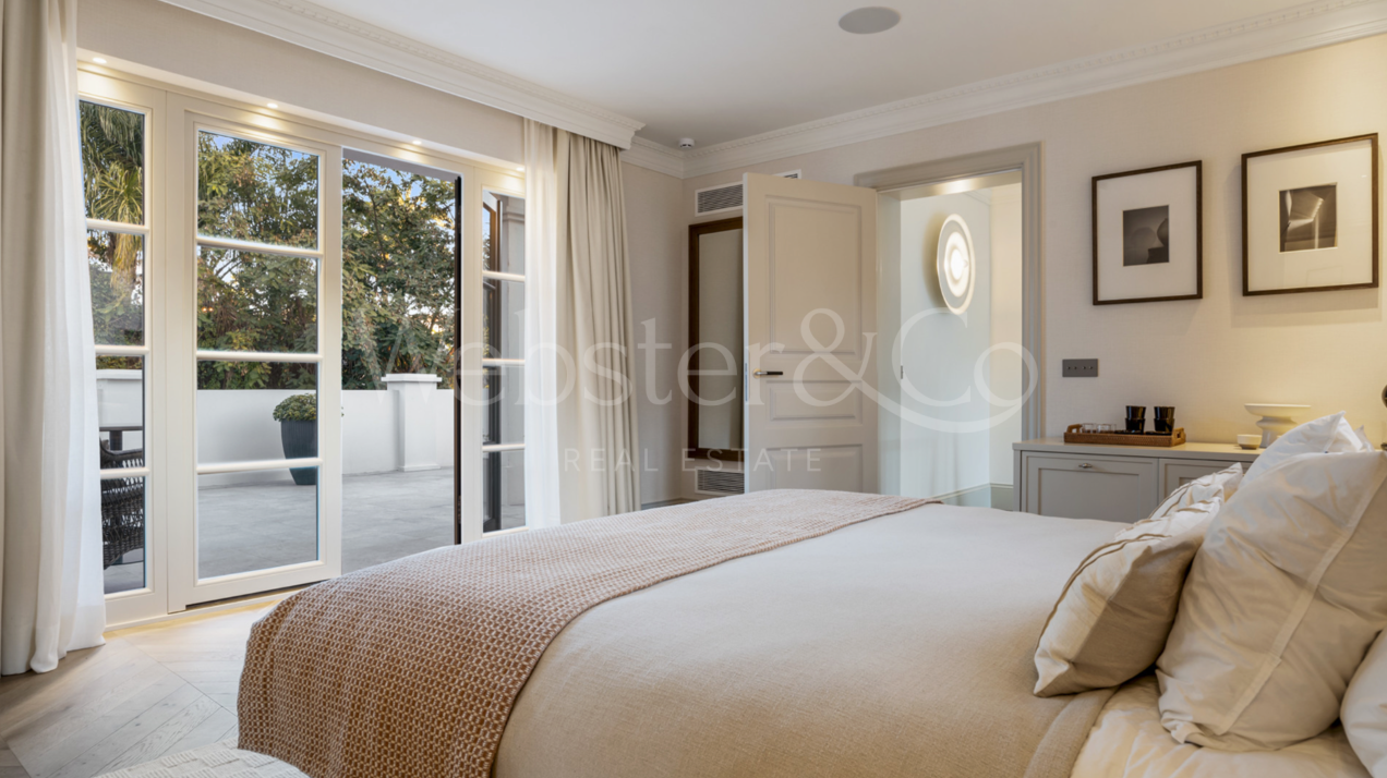 Villa Oasis - French Architecture in Golf Valley