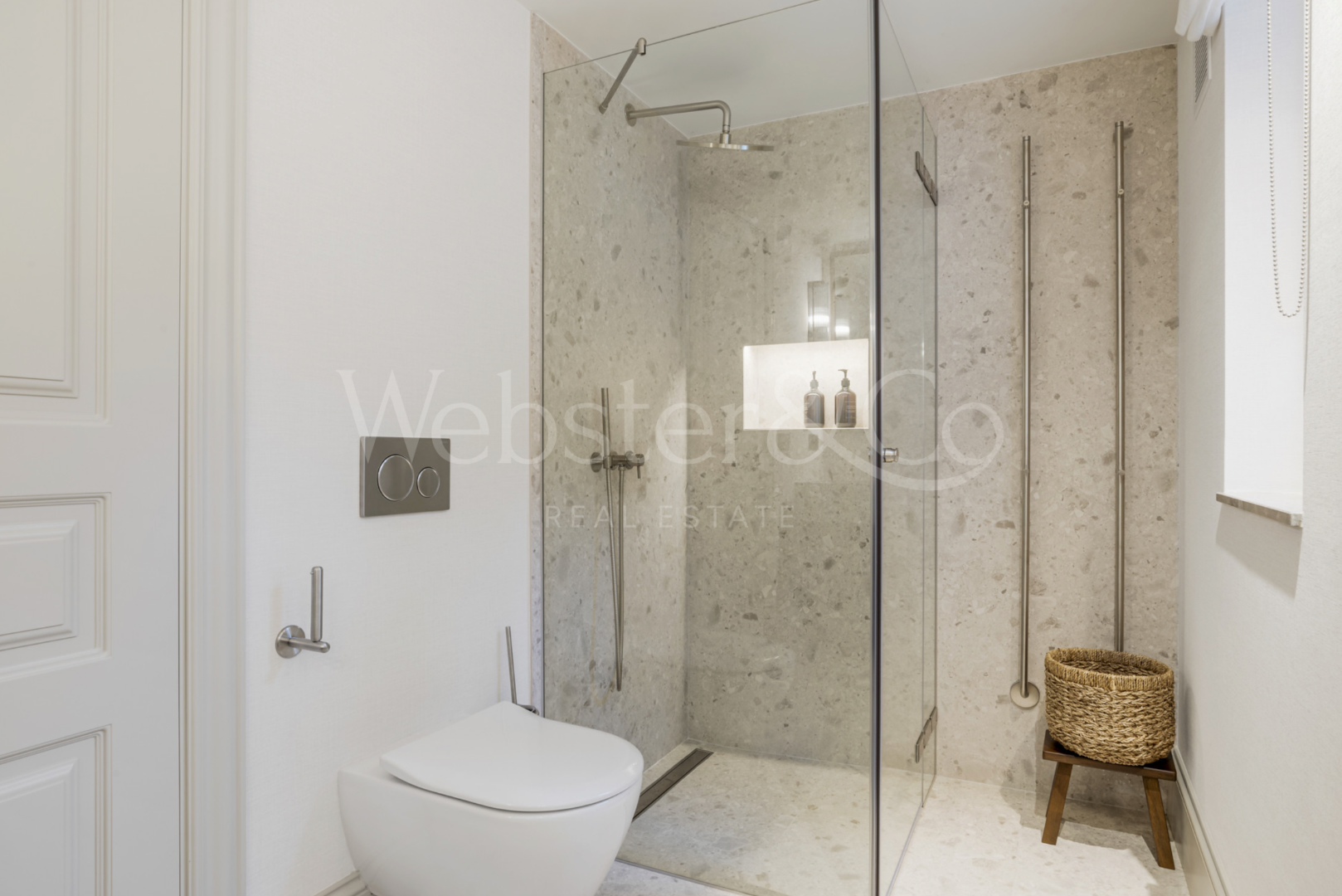 Villa Oasis - French Architecture in Golf Valley