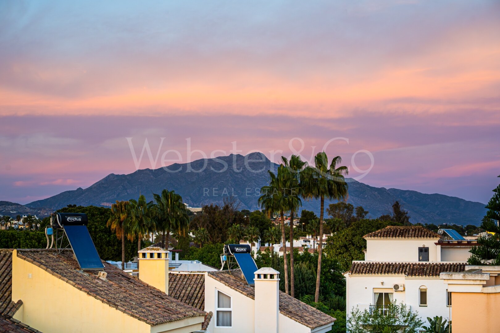 Villa Acqua - Beachside Luxury, The New Golden Mile