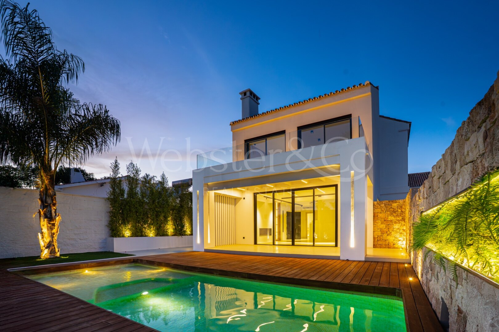 Villa Acqua - Beachside Luxury, The New Golden Mile