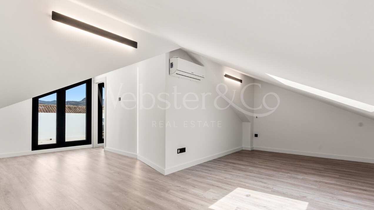 Villa Acqua - Beachside Luxury, The New Golden Mile