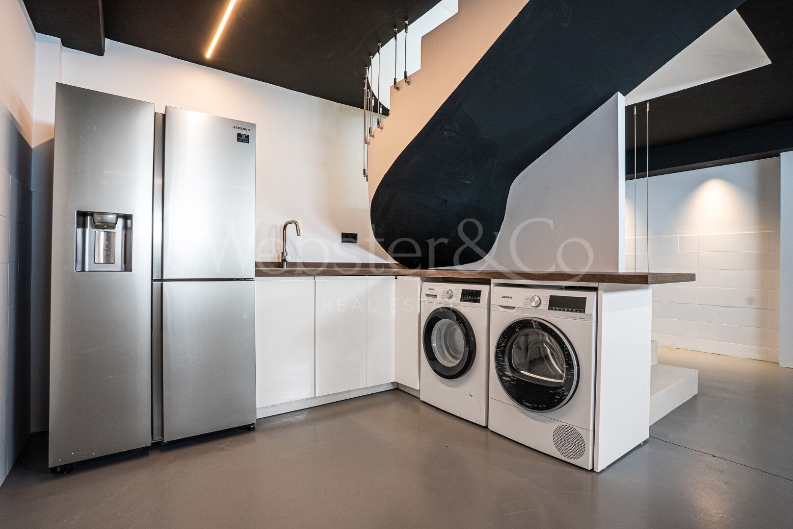 Villa Acqua - Beachside Luxury, The New Golden Mile