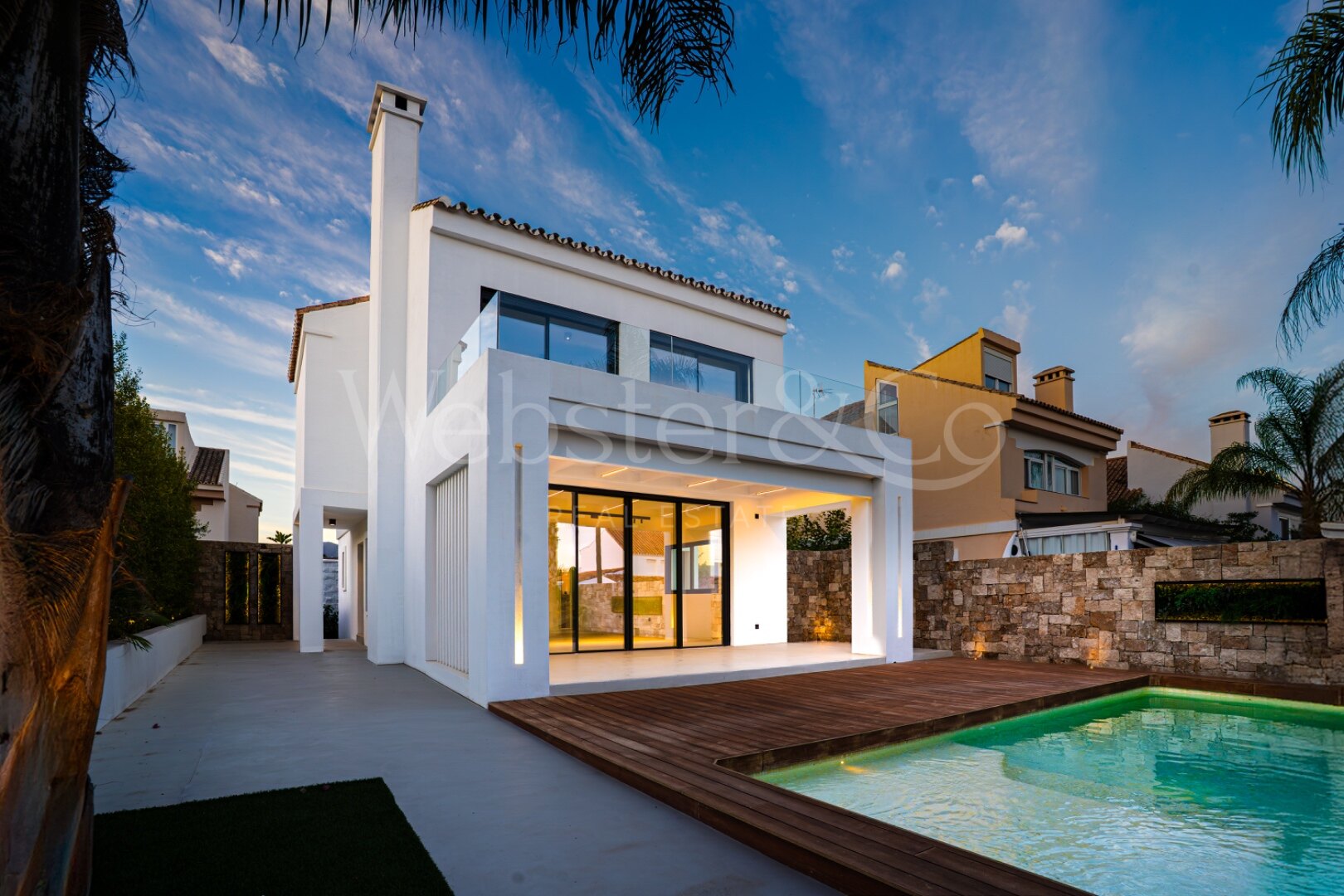 Villa Acqua - Beachside Luxury, The New Golden Mile