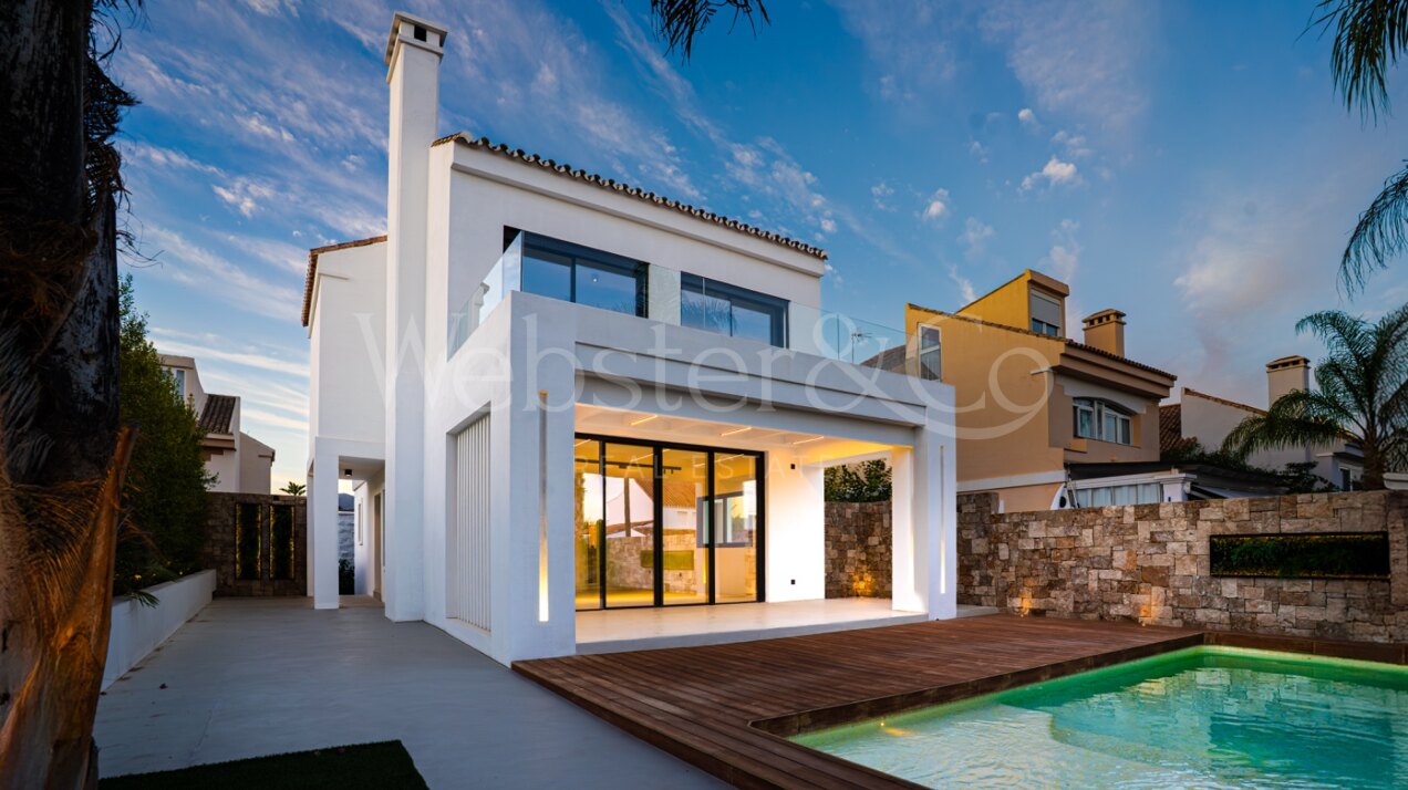 Villa Acqua - Beachside Luxury, The New Golden Mile