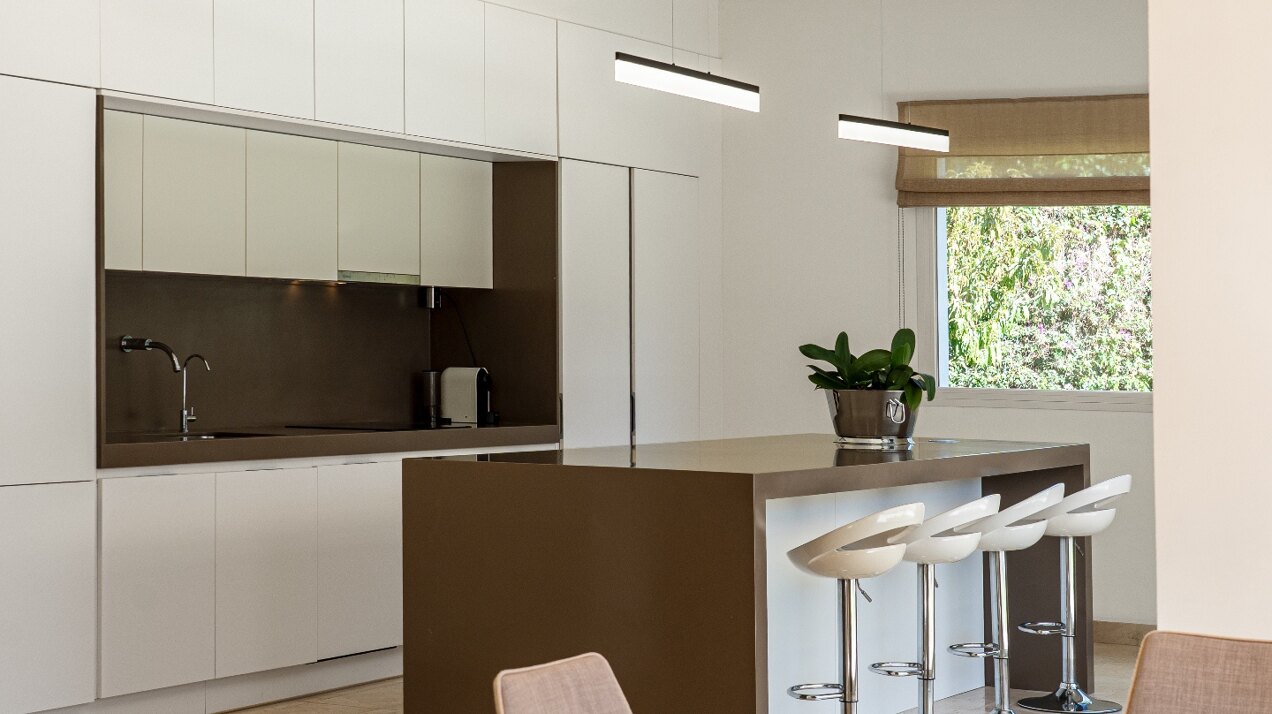 Villa Elysee - elegant living minutes from the beach