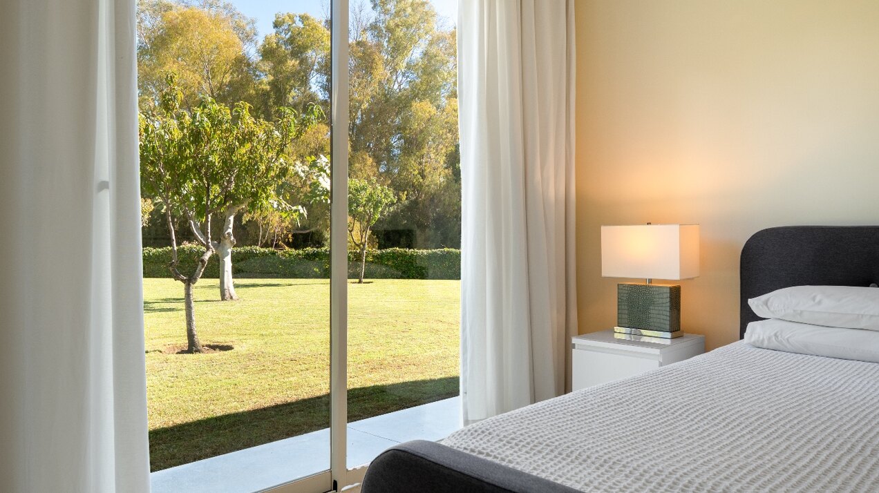 Villa Elysee - elegant living minutes from the beach