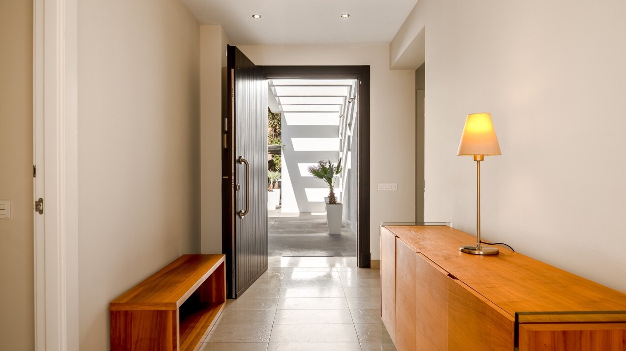 Villa Elysee - elegant living minutes from the beach