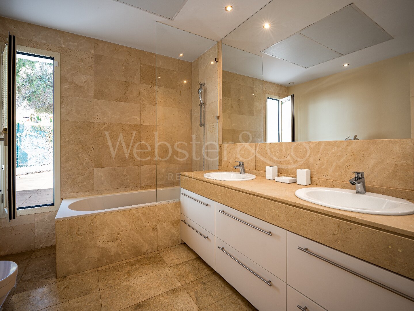 Villa Elysee – Hogar Elegante en Guadalmina Baja