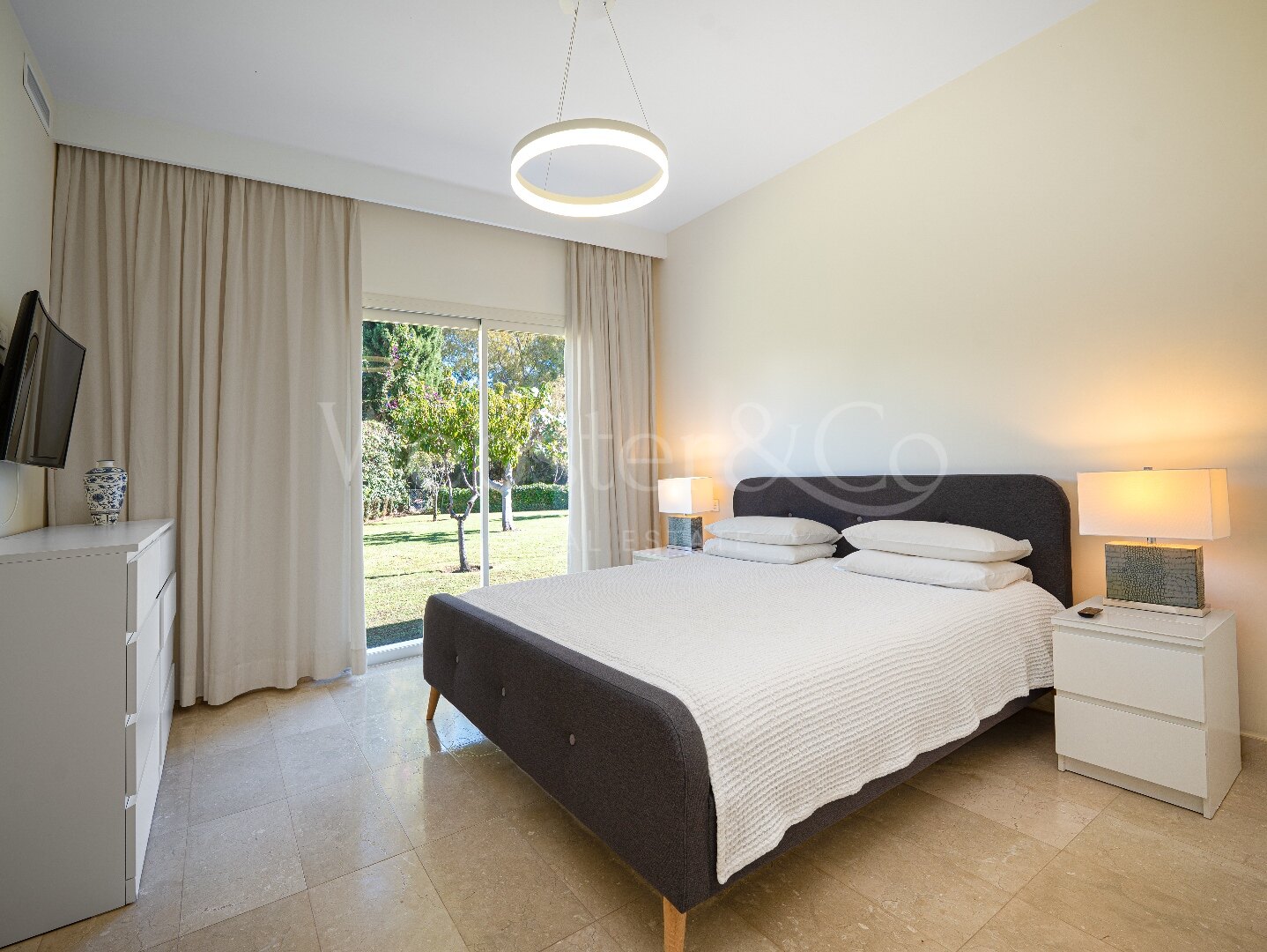 Villa Elysee – Hogar Elegante en Guadalmina Baja