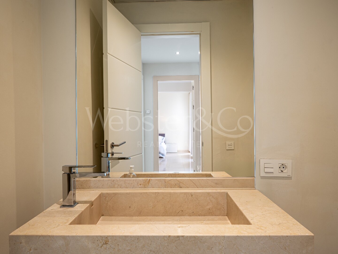 Villa Elysee – Hogar Elegante en Guadalmina Baja