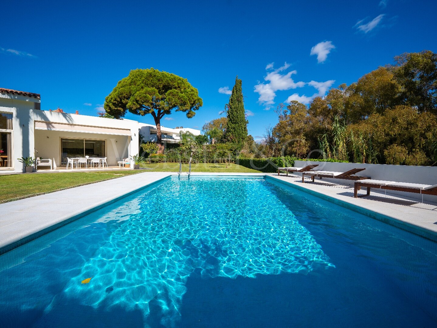 Villa Elysee – Hogar Elegante en Guadalmina Baja