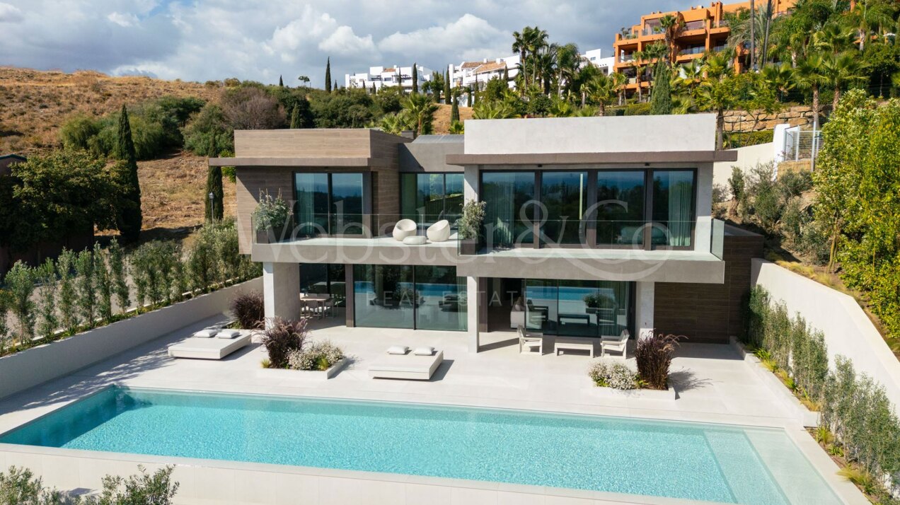 Villa Amara - Modern Property in Los Flamingos