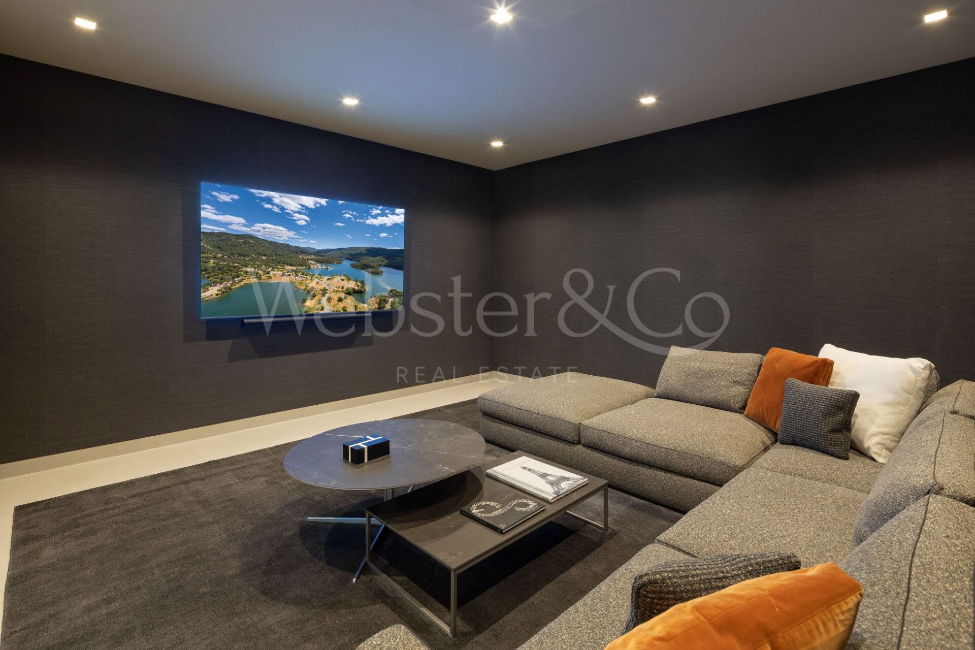 Villa Amara - Modern Property in Los Flamingos