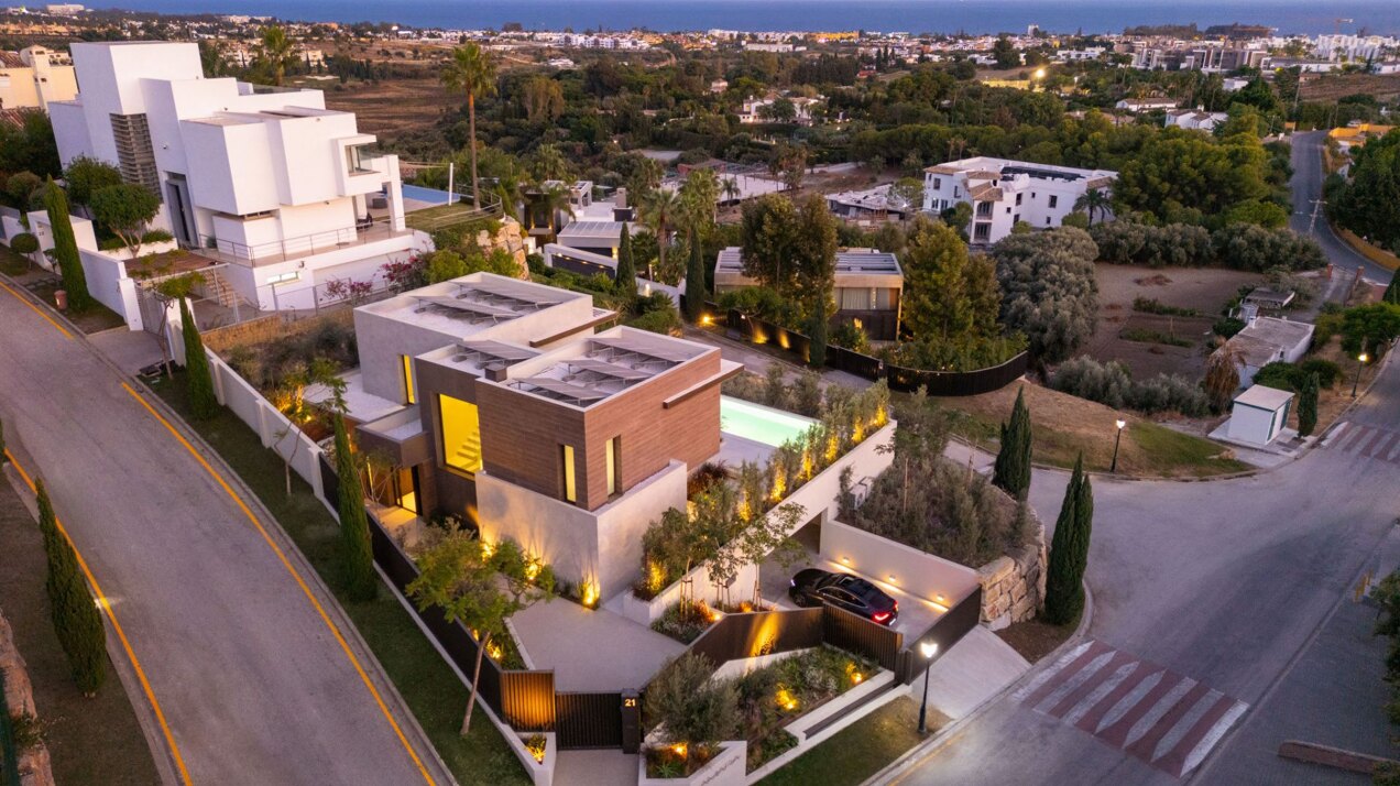 Villa Amara - Modern Property in Los Flamingos