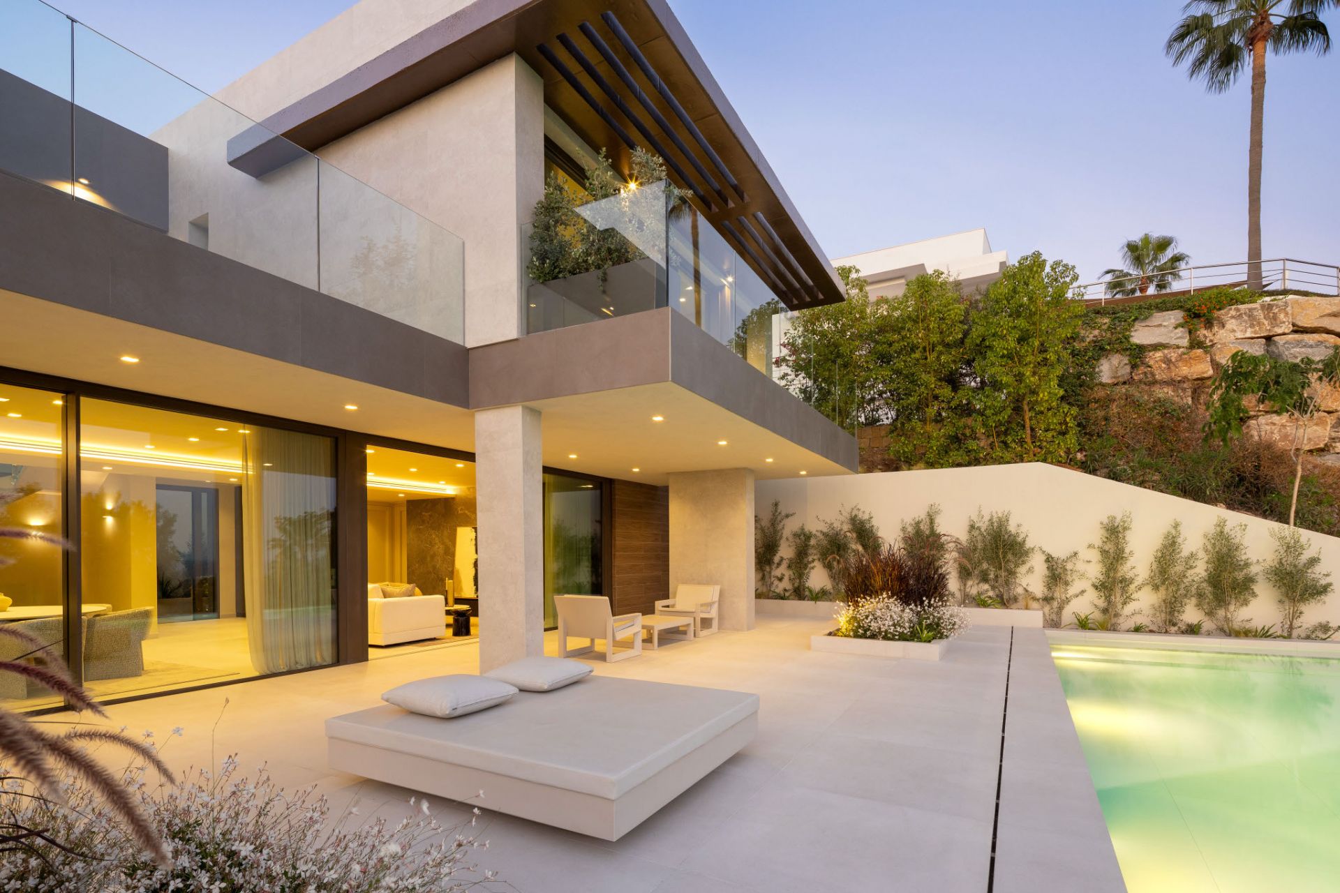 Villa Amara - Modern Property in Los Flamingos