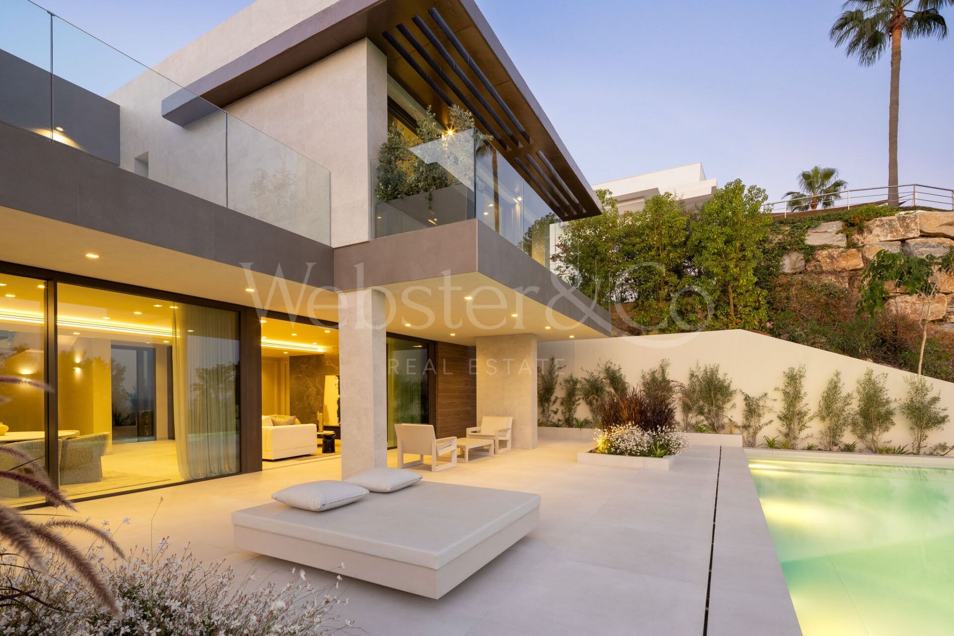 Villa Amara - Modern Property in Los Flamingos