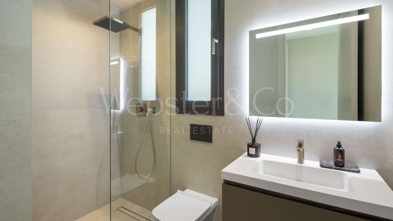 Villa Amara - Modern Property in Los Flamingos