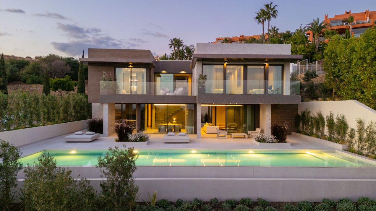 Villa Amara - Modern Property in Los Flamingos