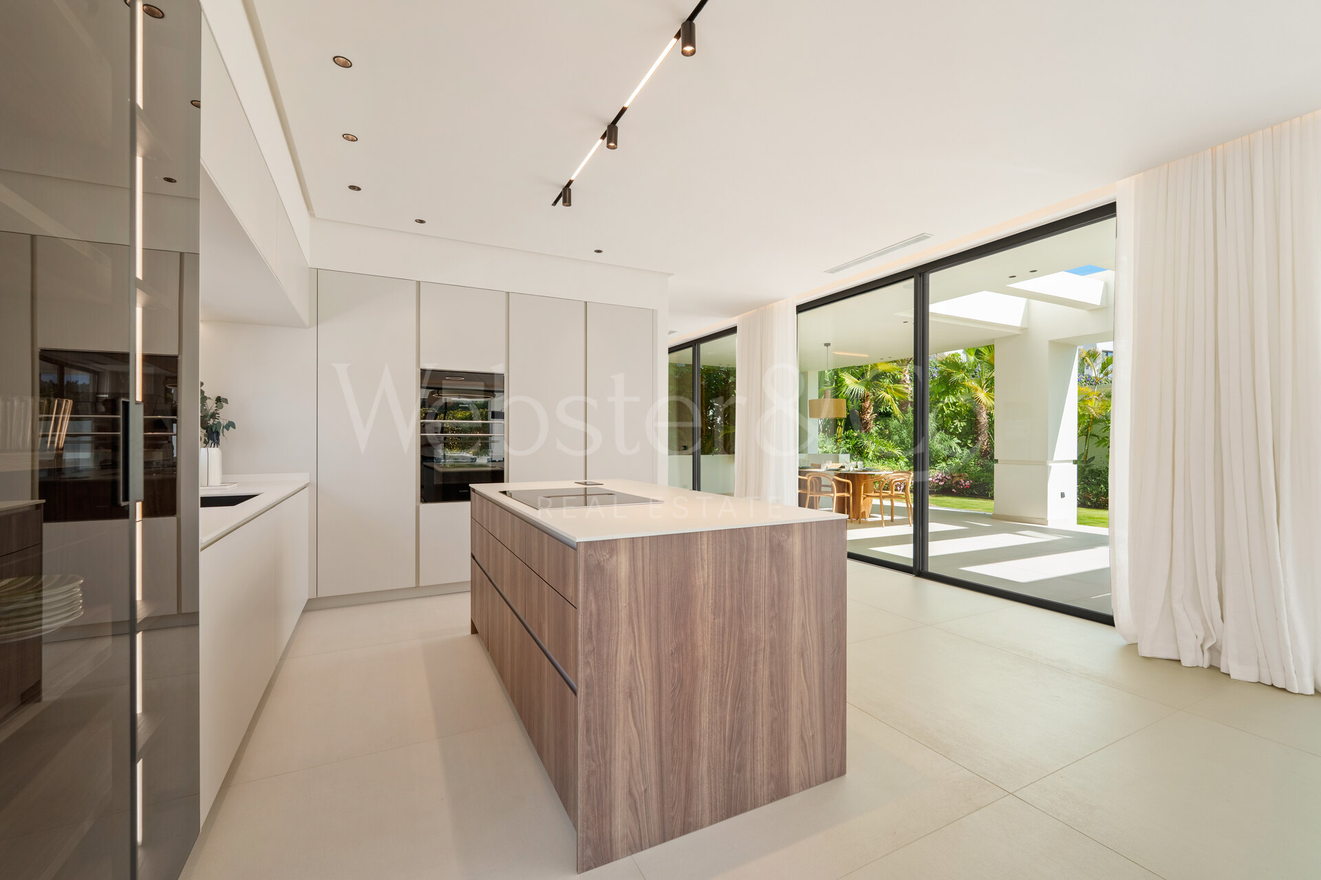 Linda Vista - Contemporary Villa in San Pedro