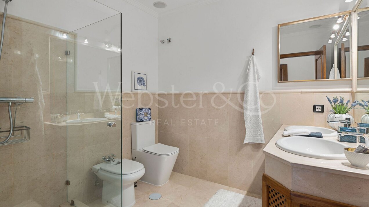 Villa Las Palmeras - Classical Home in El Madroñal