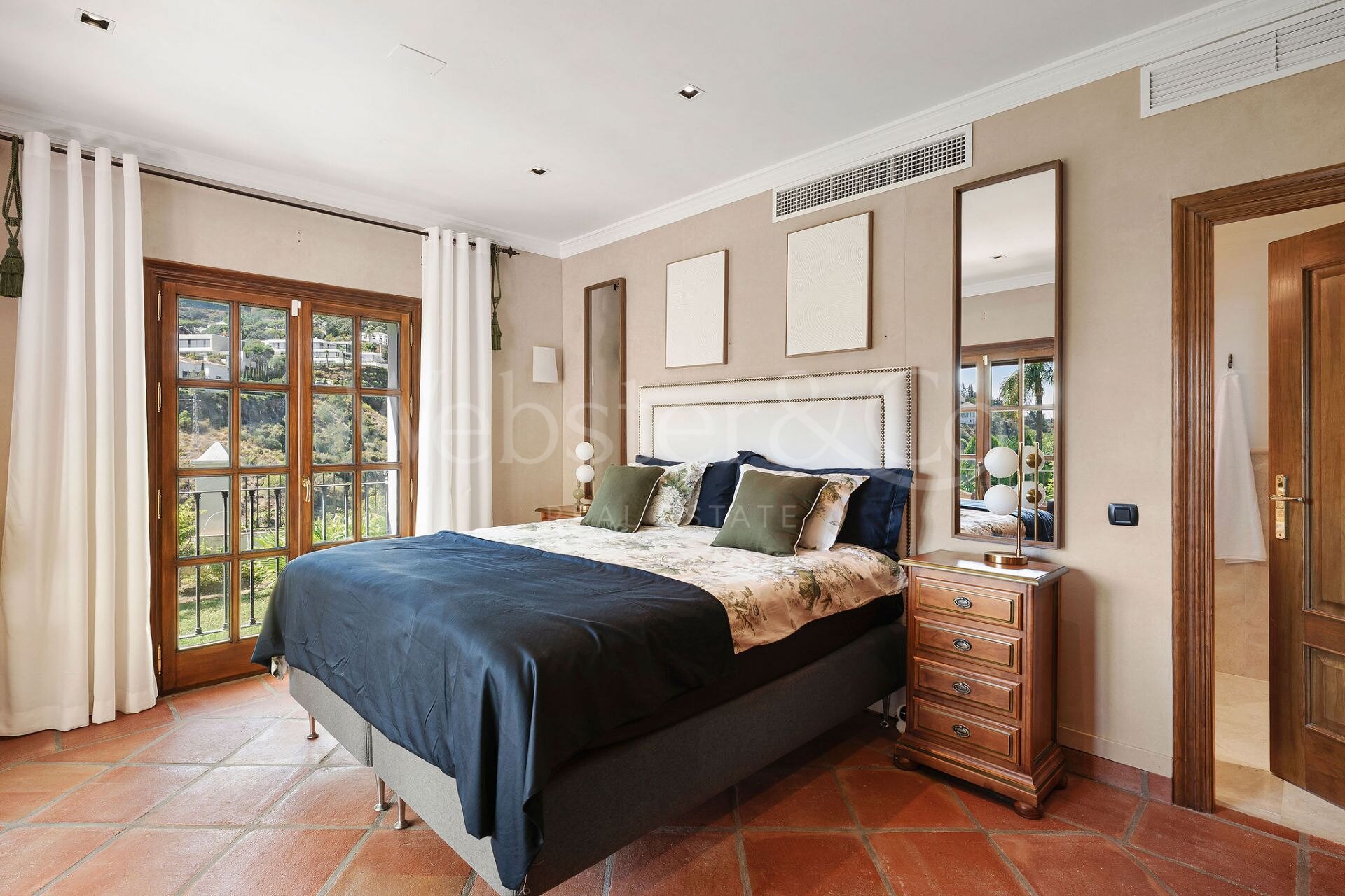 Villa Las Palmeras - Classical Home in El Madroñal