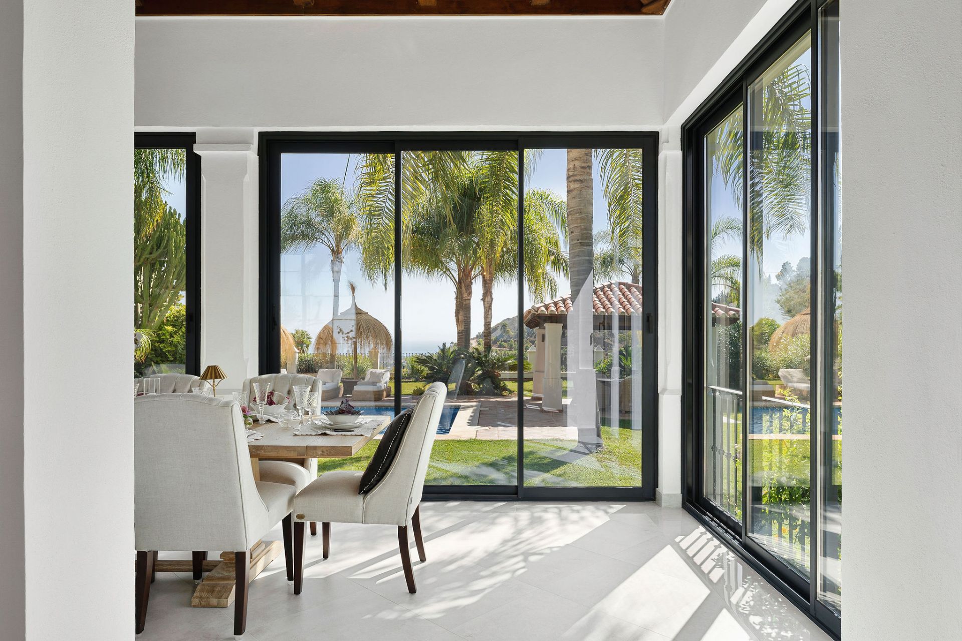 Villa Las Palmeras - Classical Home in El Madroñal