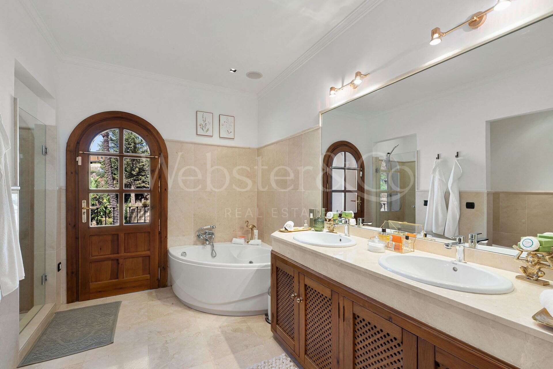 Villa Las Palmeras - Classical Home in El Madroñal