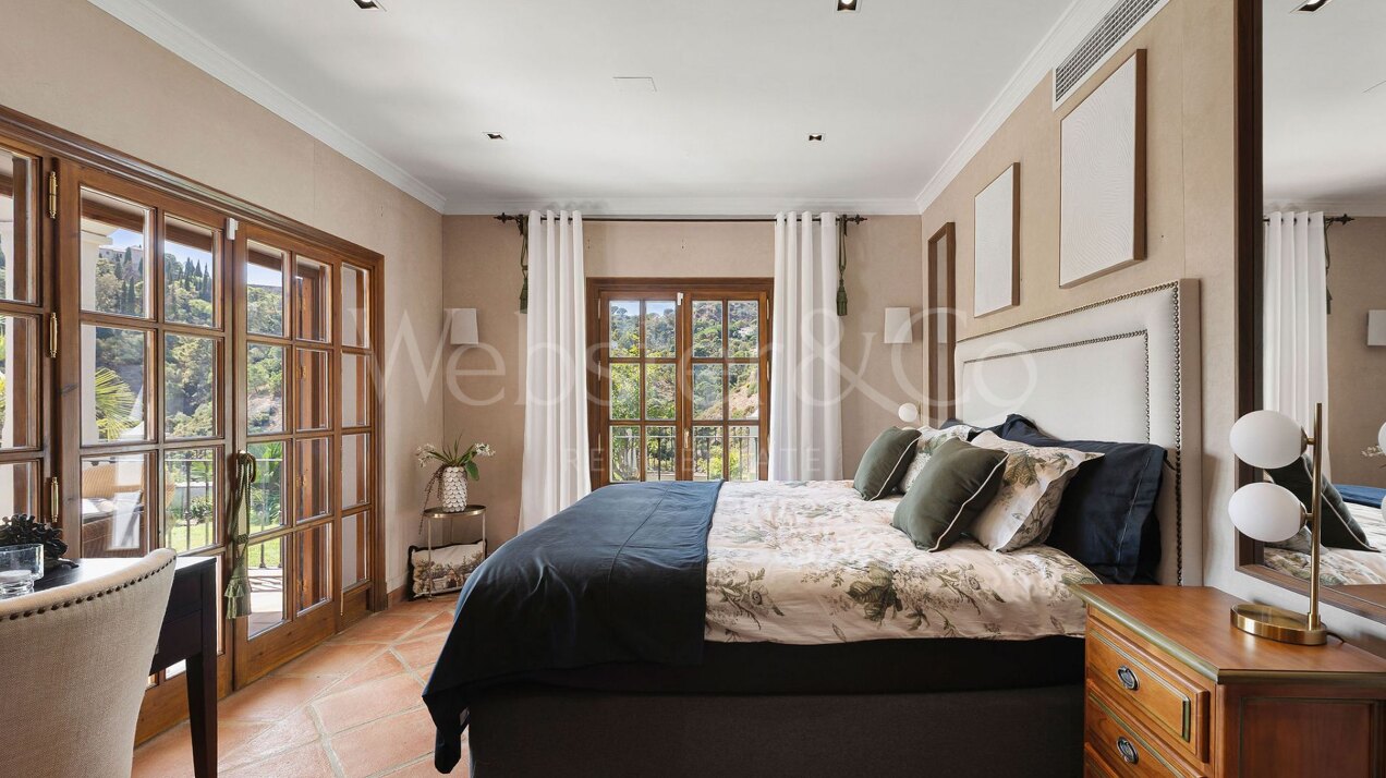 Villa Las Palmeras - Classical Home in El Madroñal