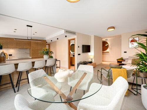 Refurbished 3 bed apartment in Marbella is a gem!